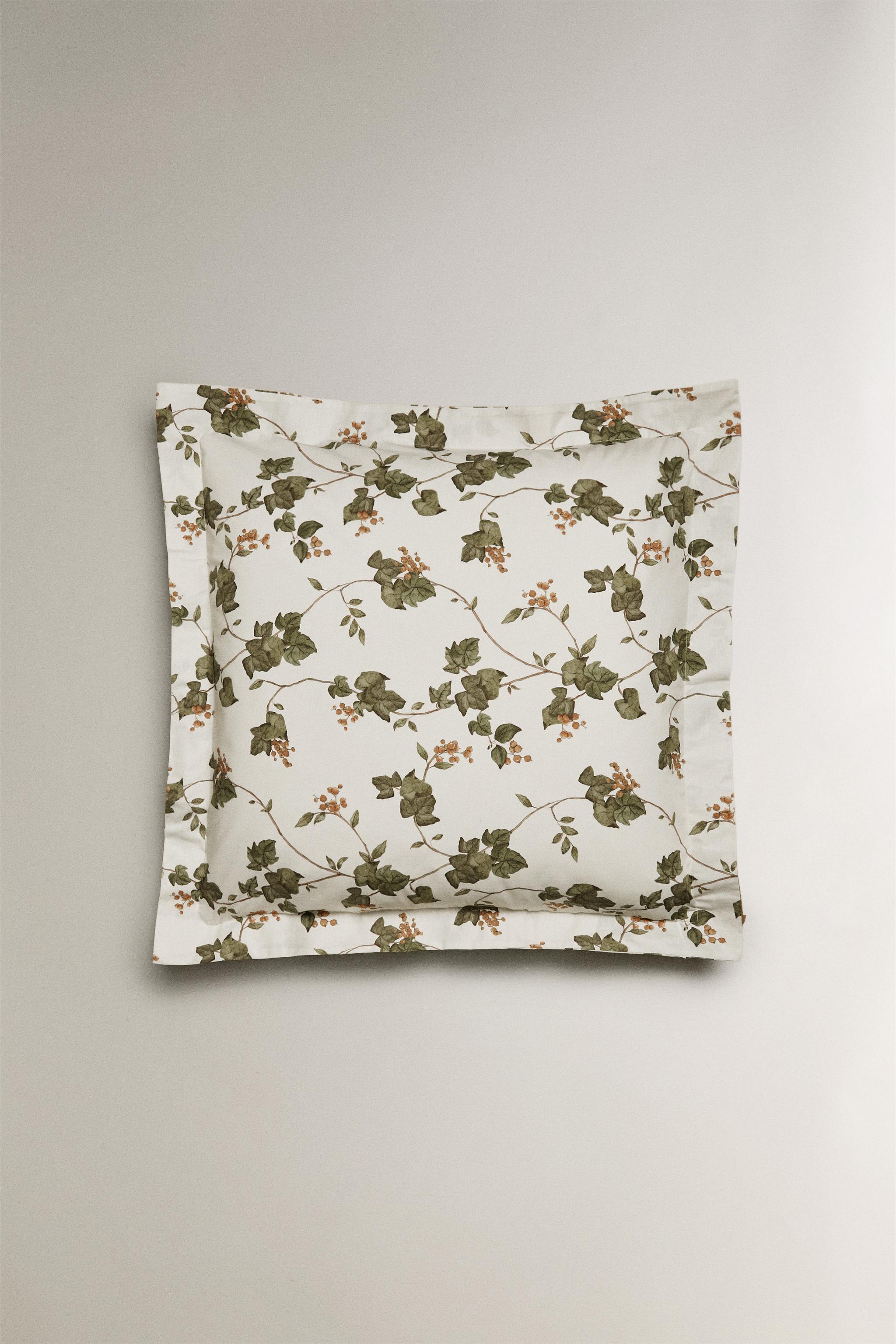 LEAF PRINT PILLOWCASE